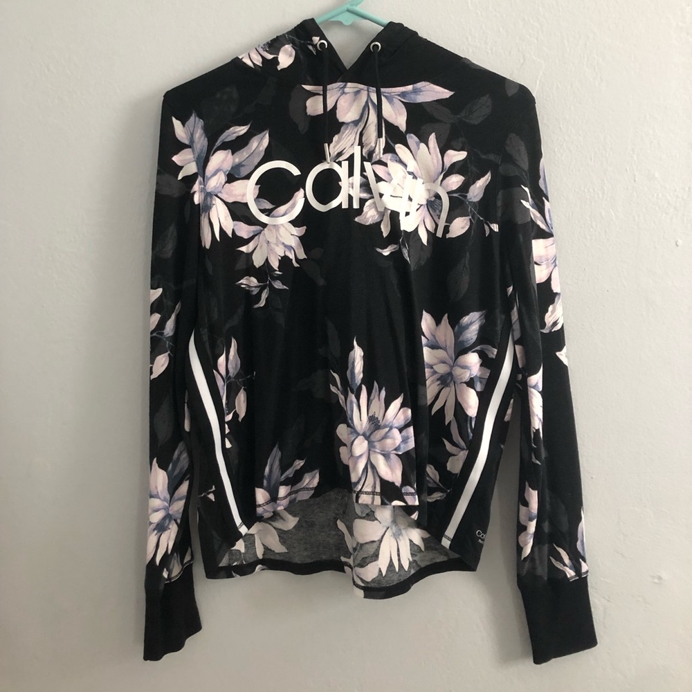 Thin Calvin Klein sweatshirt